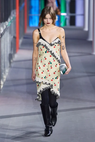 Look 42